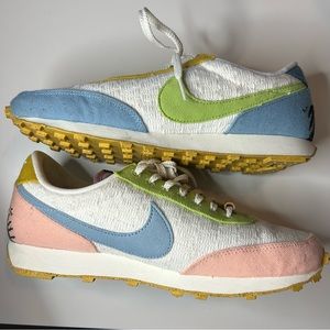 Nike DayBreak Sneakers